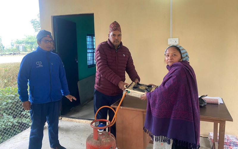 जन्मदिनमा कमलको समाजसेवा