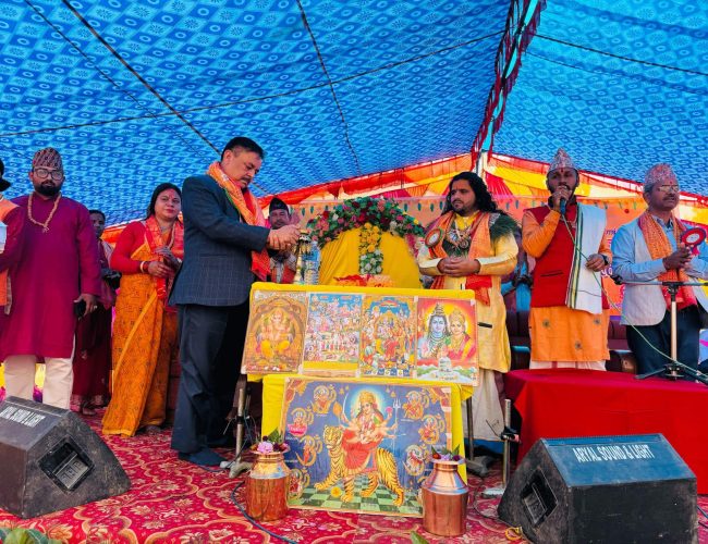 पूर्वमन्त्री सुरेन्द्रराज आचार्यद्वारा बुद्धभूमि नगरपालिका–९ मा महायज्ञको उद्घाटन