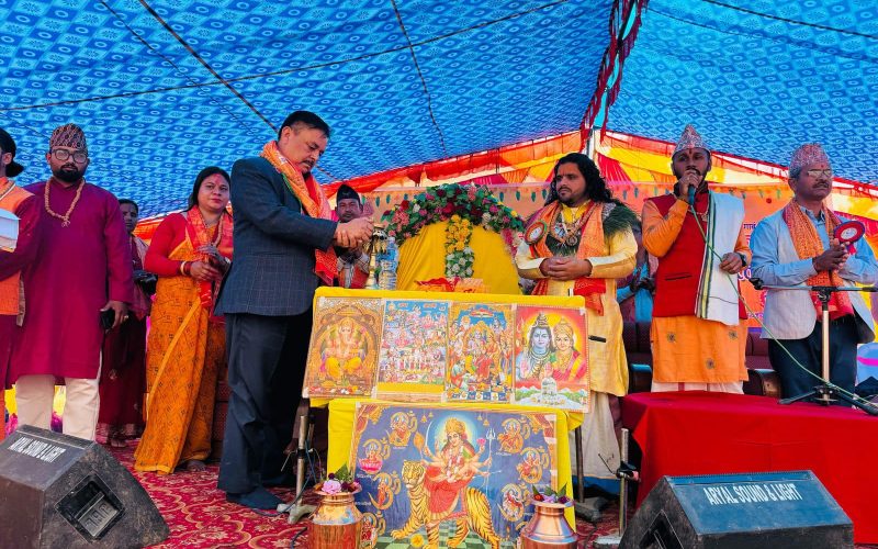 पूर्वमन्त्री सुरेन्द्रराज आचार्यद्वारा बुद्धभूमि नगरपालिका–९ मा महायज्ञको उद्घाटन