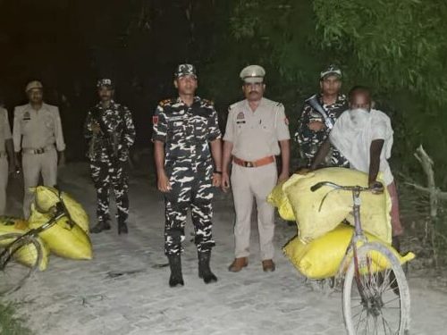 मल लिन भारत पुगेका कपिलवस्तुका नागरिकलाई भारतीय सुरक्षाकर्मीले समायो
